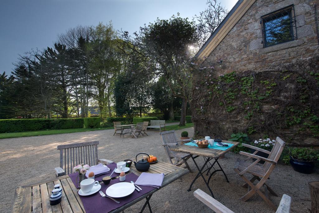 Bed and Breakfast Manoir Des Eperviers Quéven Exterior foto